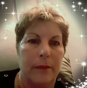 Meet your Posher, Paula